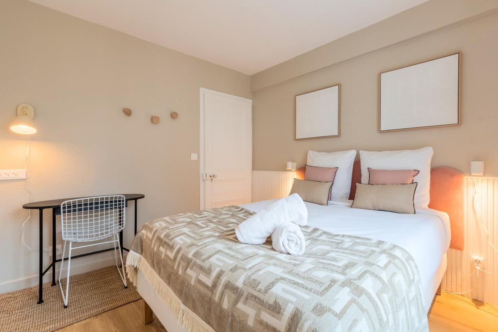3 Bedroom Apartment On The Grand Place Lille Exterior photo